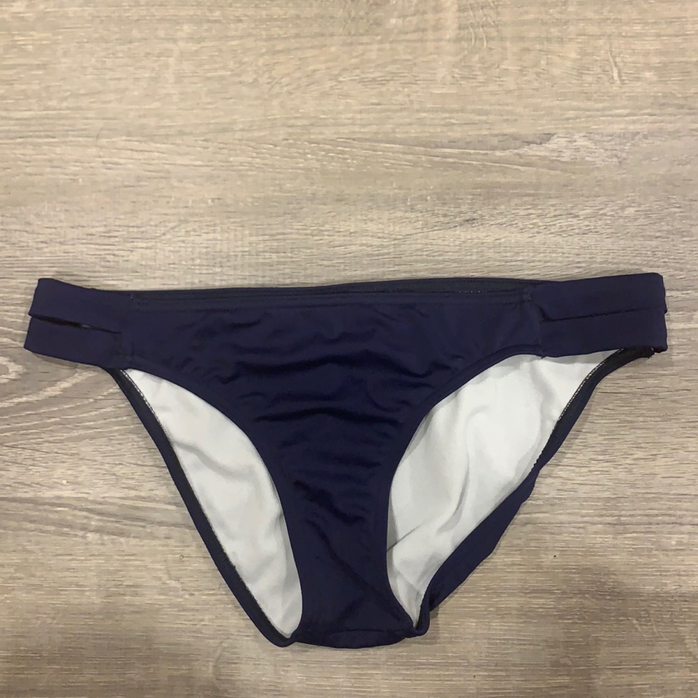 Delia navy bikini bottoms